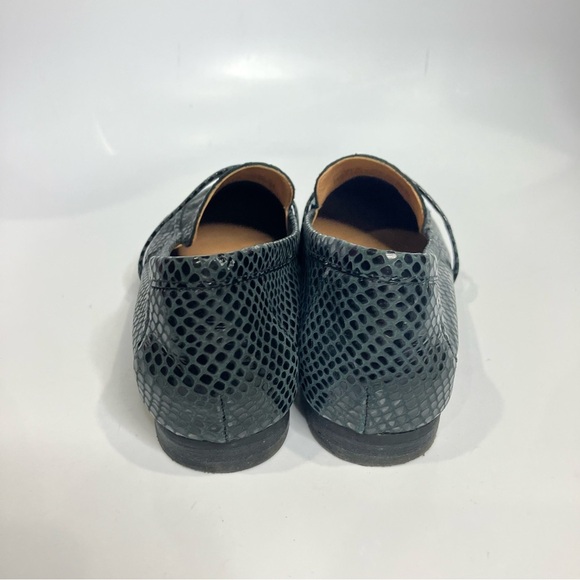 Vionic Zane loafer comfort shoe grey black faux lizard women size 6 professional - Picture 5 of 9